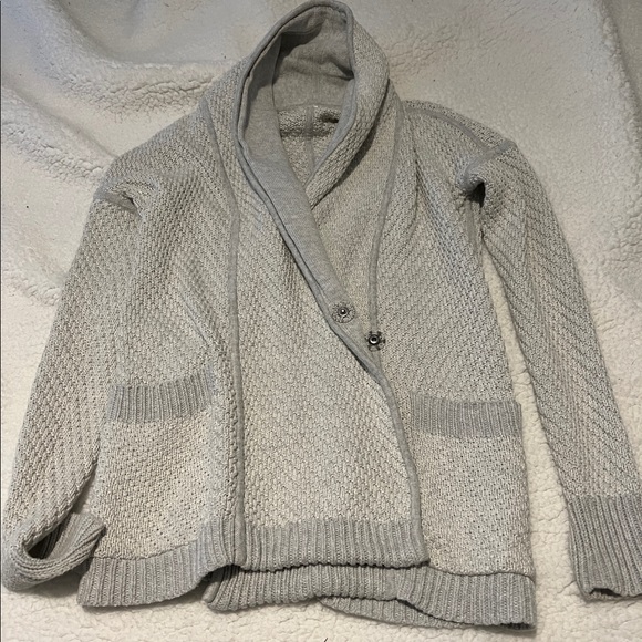 Lululemon button down sweater - Picture 3 of 4